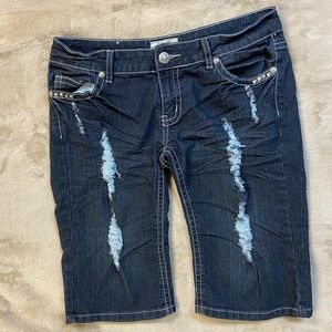 D❤️C Discovery Clothing 1986 Distressed Jean Shorts